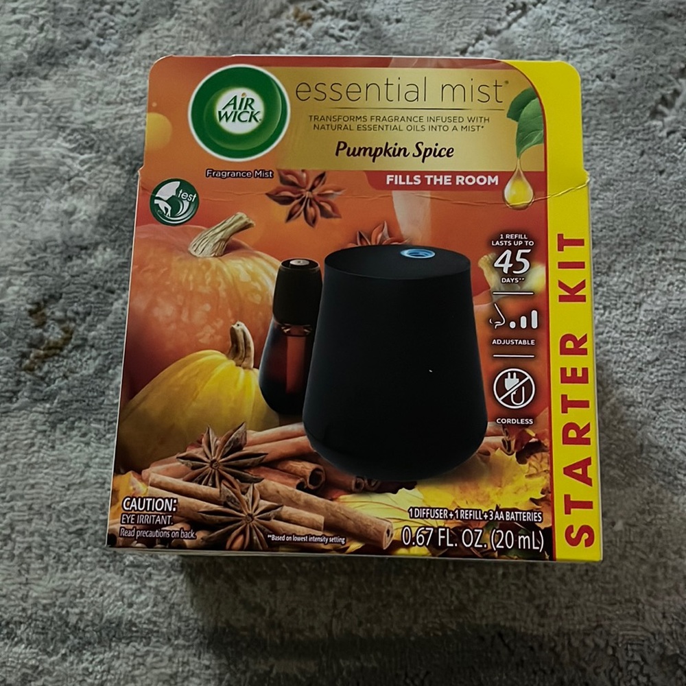 NWT Air Wick Essential Mist Starter Kit Pumpkin Spice